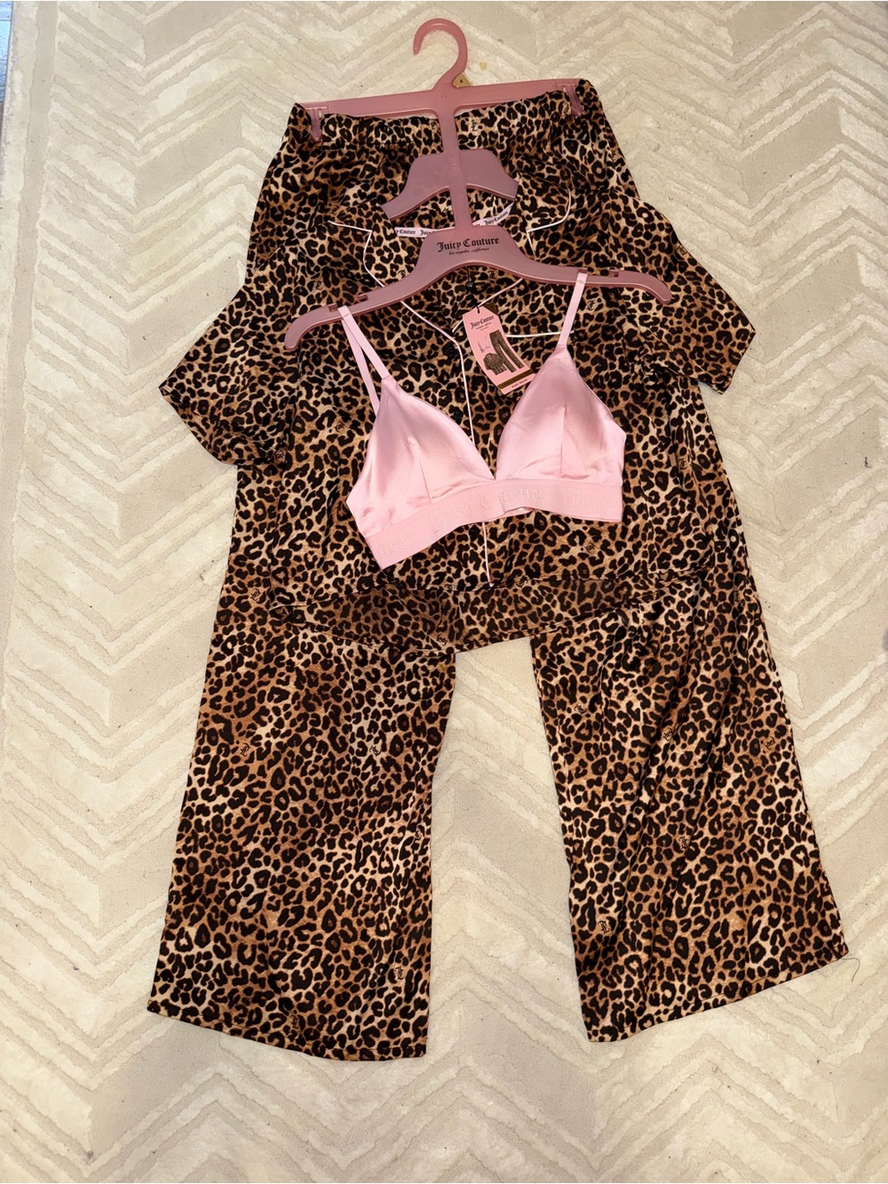 New! Women Juicy Couture Leopard Print Pajama Set with Pink Bralette. Small